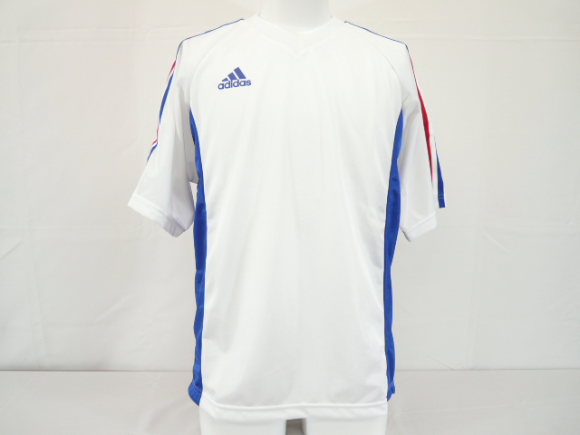 アディダス サッカーウェアZ0752